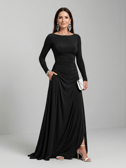 Natalia Vestido largo en negro con escote barco