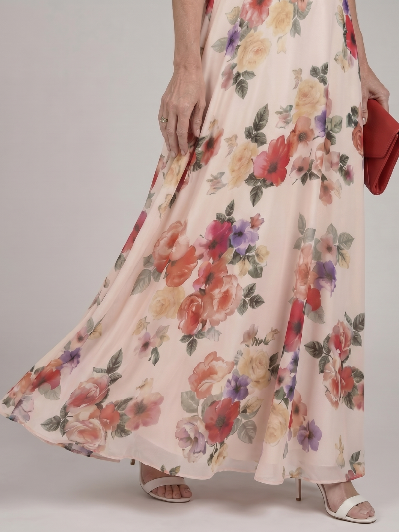 Mónica Vestido largo con rosas sobre crema