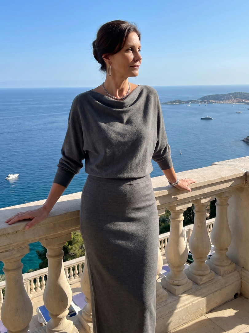 Norma Vestido tejido en gris con escote cascada