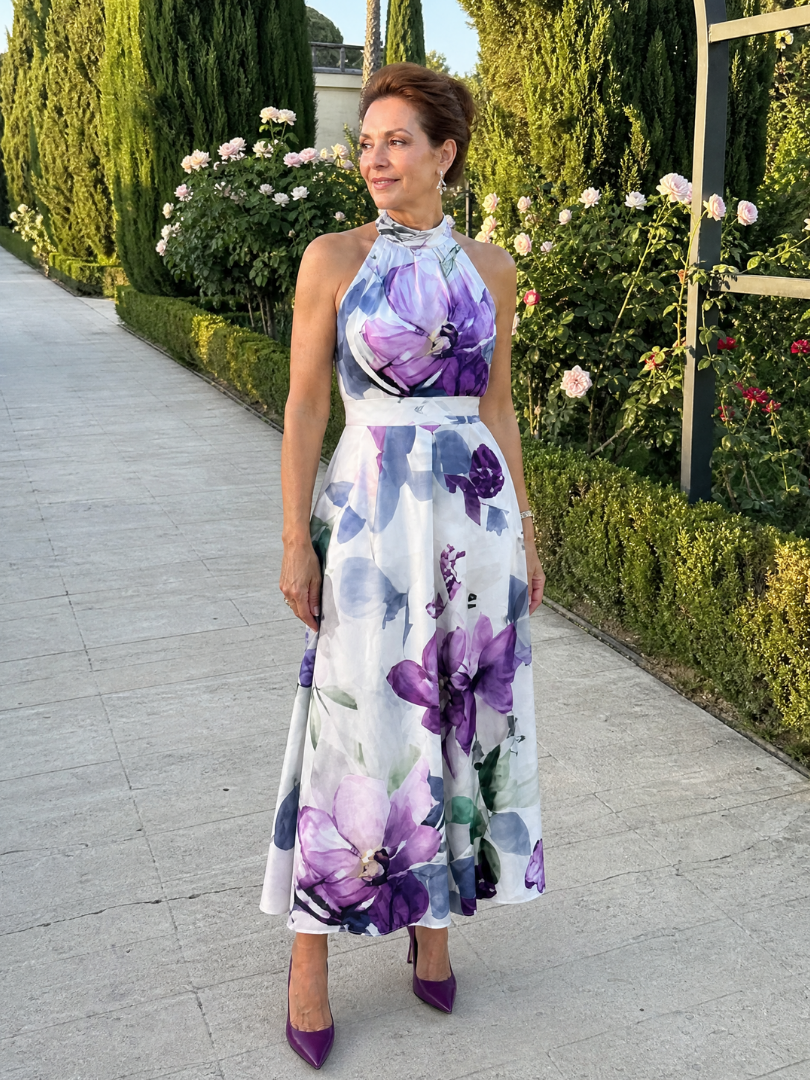 Luisa Vestido midi con estampado floral en violeta