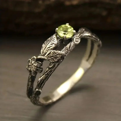 Anillo Vintage de Plata con Piedra Verde