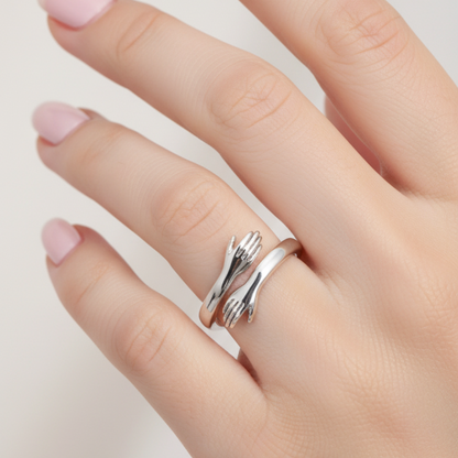 Anillo ajustable en estilo abrazo de plata