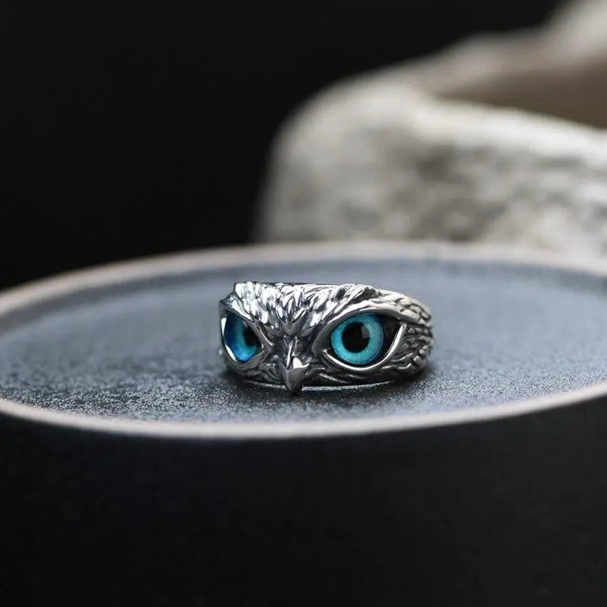 Anillo búho de la suerte ajustable en plata con ópalo