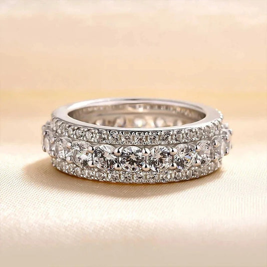 Anillo retrospectivo de plata con banda infinita