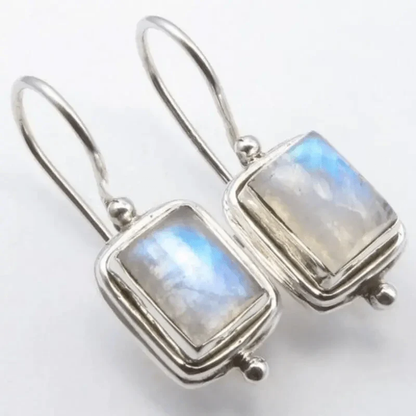 Aretes "Artemis" con piedras lunares