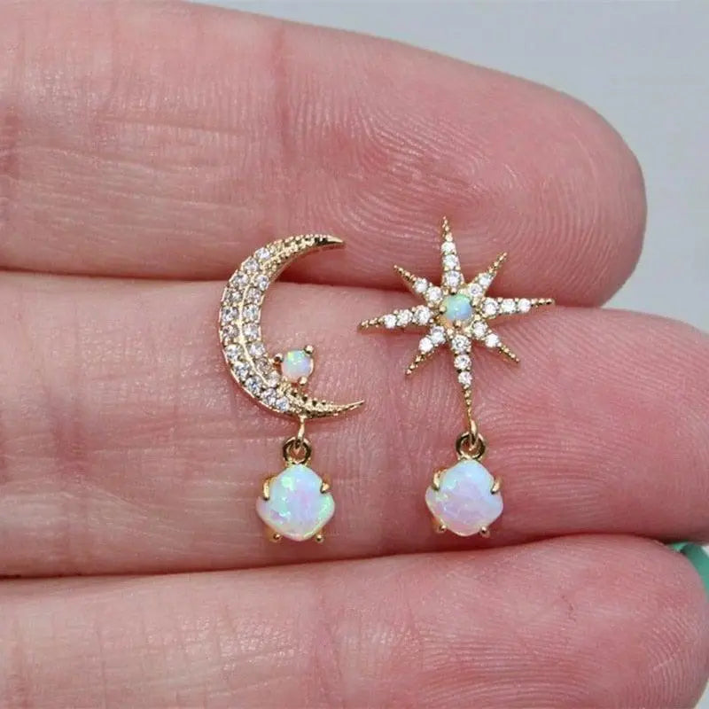 Aretes Luna y Estrella de Oro y Ópalo