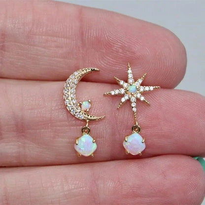 Aretes Luna y Estrella de Oro y Ópalo