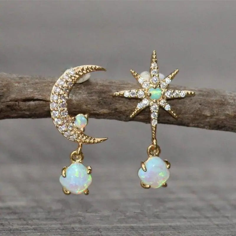 Aretes Luna y Estrella de Oro y Ópalo
