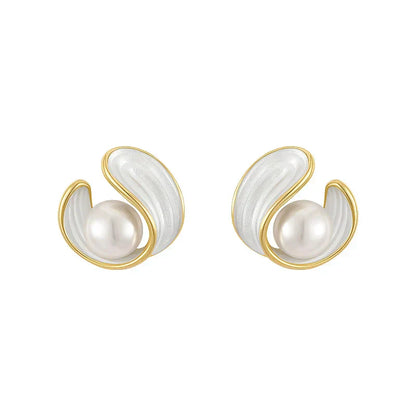 Aretes colgantes de lujo en ópalo blanco y perlas de oro