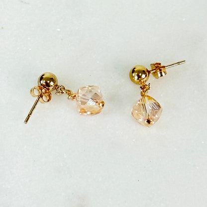 Aretes colgantes de oro "Liana"