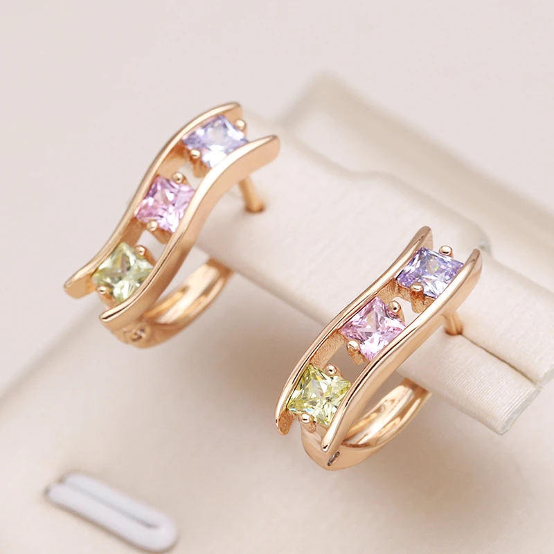 Aretes coloridos de oro con zirconia cúbica