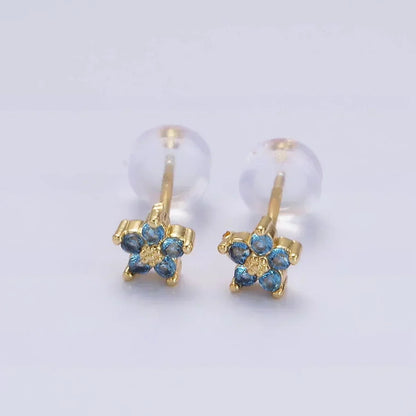 Aretes con diseño floral delicado