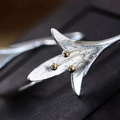Aretes de flores de plata