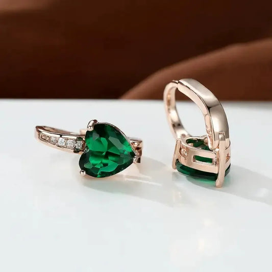 Aretes de piedra en forma de corazón esmeralda