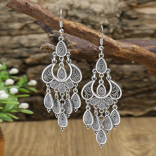 Aretes de plata antigua con colgante