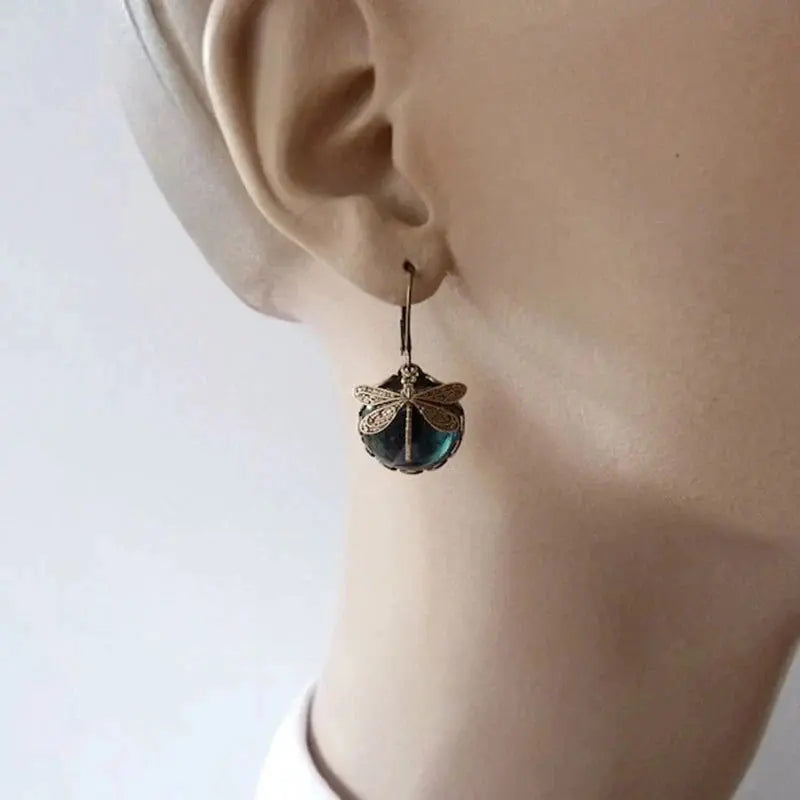 Aretes en forma de esfera en oro envejecido