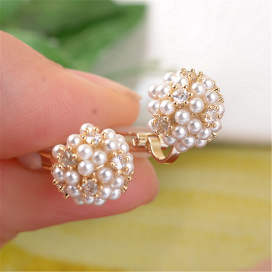 Aretes retro con adorno de perlas