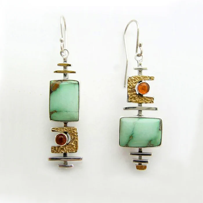 Aretes retro con piedra verde