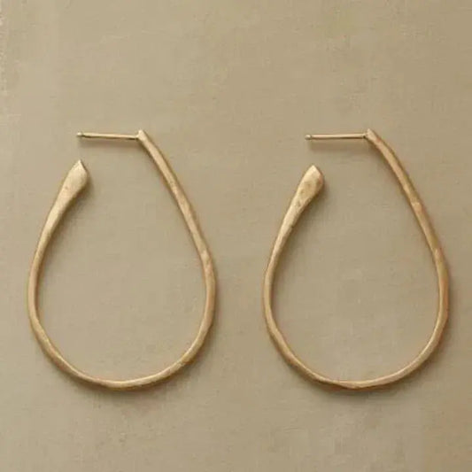 Aretes retro de oro con forma de oso