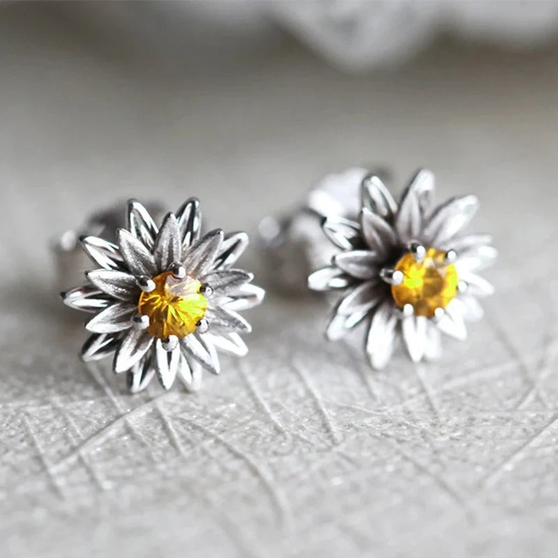 Aretes vintage de plata con flor