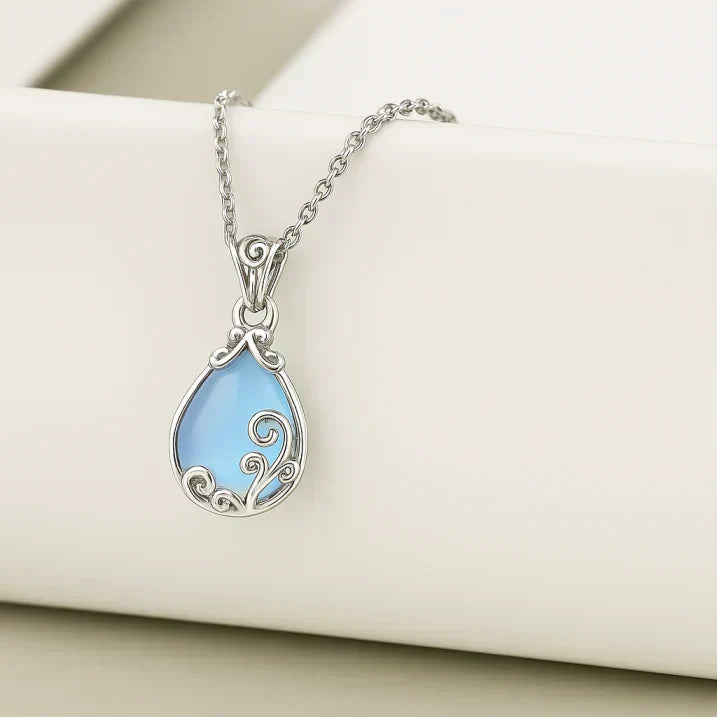 Collar Soraia con piedra de luna