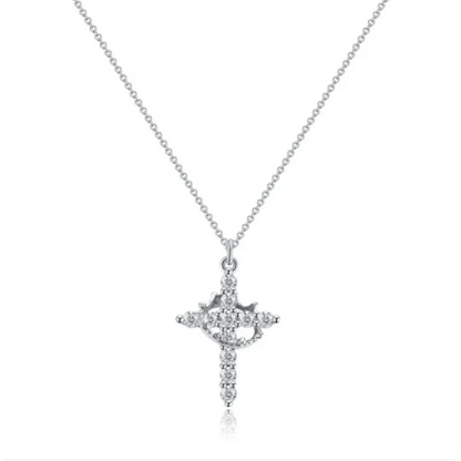 Collar con cruz y corona de diamantes