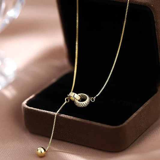 Collar con dos anillos