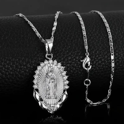 Collar con medalla de la Virgen María