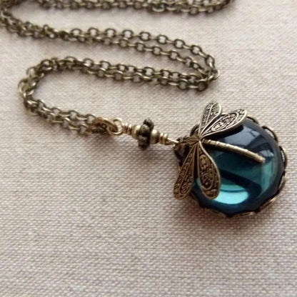 Collar de Libélula Retro