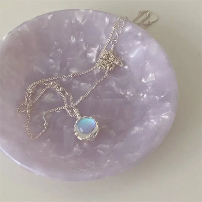 Collar de piedra lunar