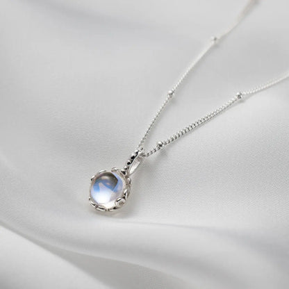 Collar de piedra lunar
