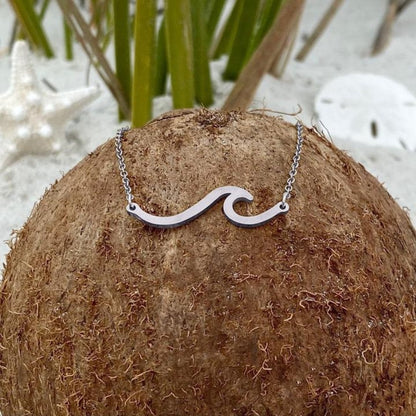 Collar de plata del mar