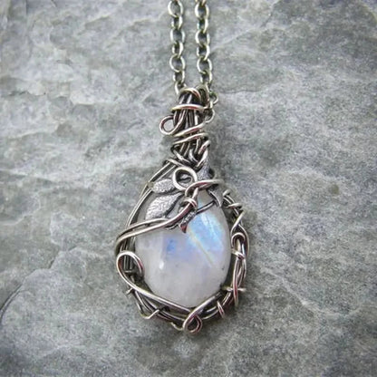 Collar en Luna - Colgante de Hilo