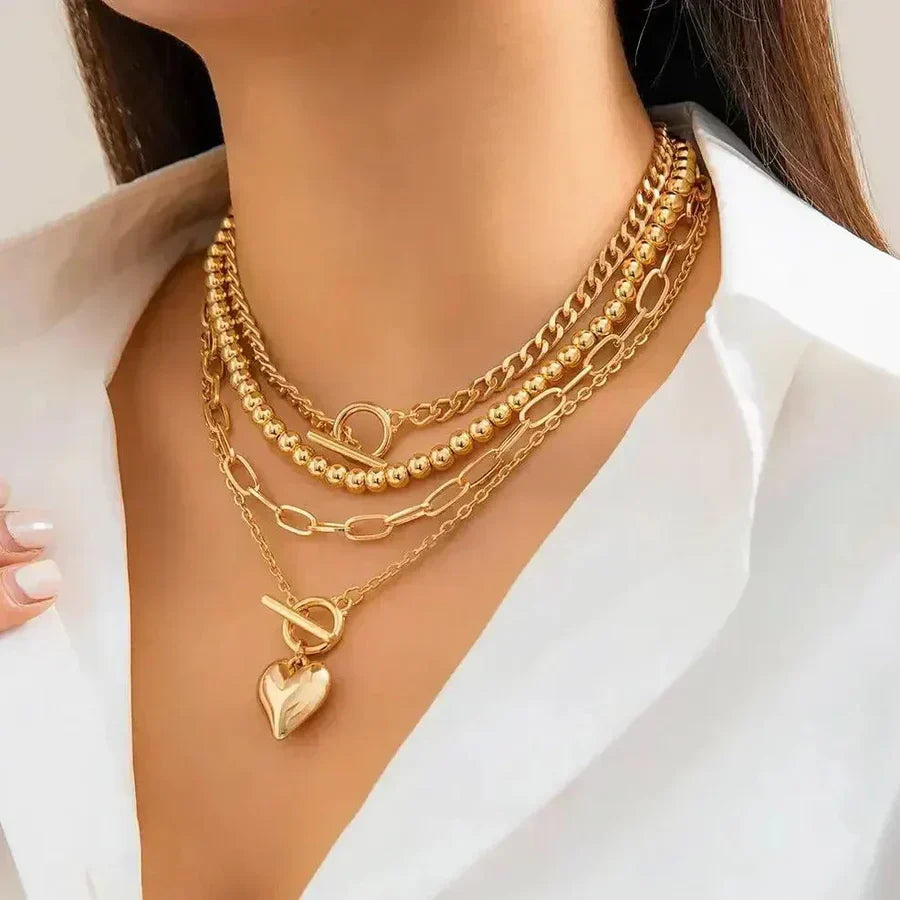 Collar en capas en forma de corazón
