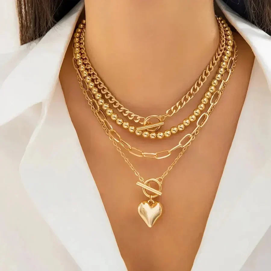 Collar en capas en forma de corazón