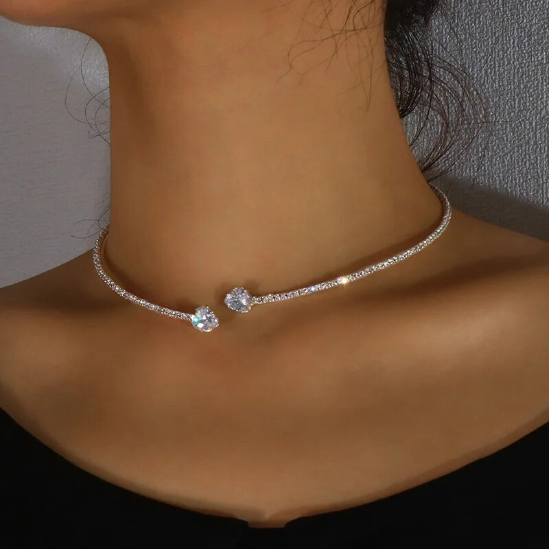 Collar retro con doble zirconia