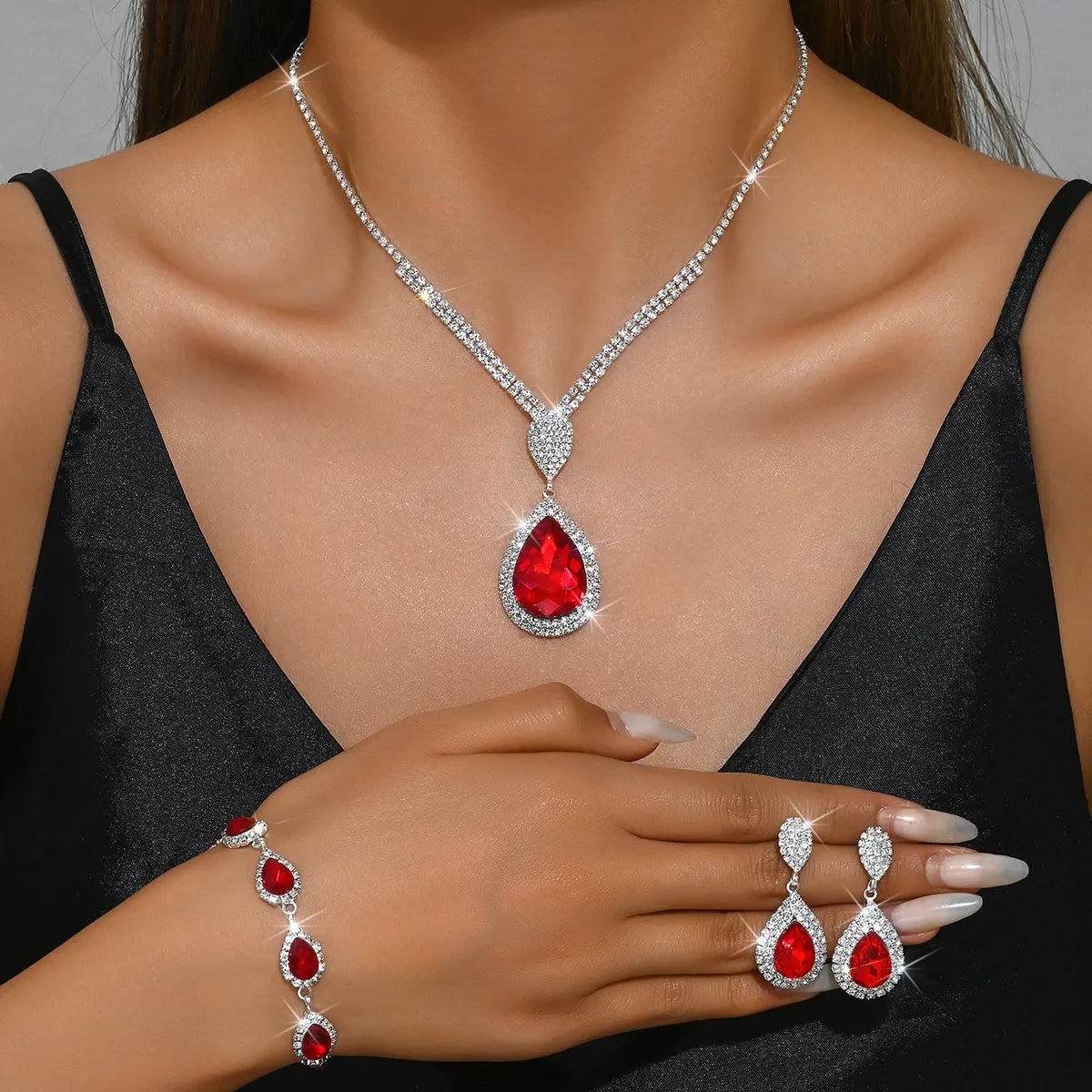 Conjunto de joyas Thalira en oro blanco