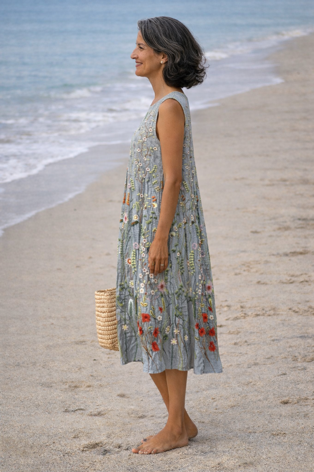 Noelia | Vestido Midi con Flores Silvestres