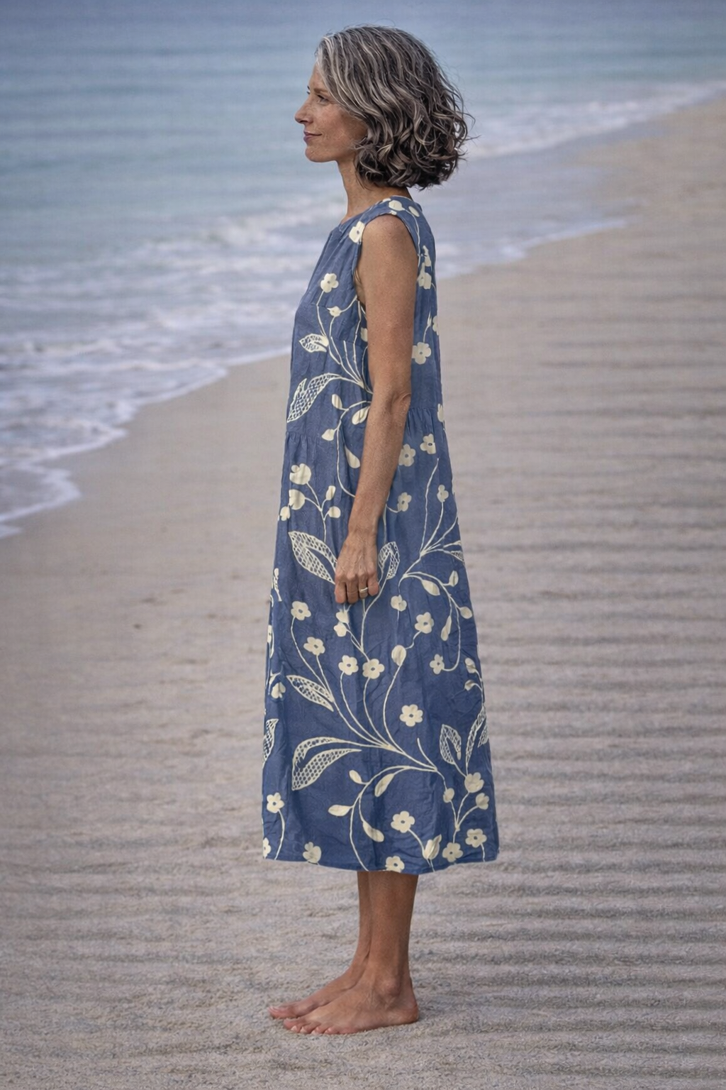 Carlota | Vestido Midi con Flores Clásicas