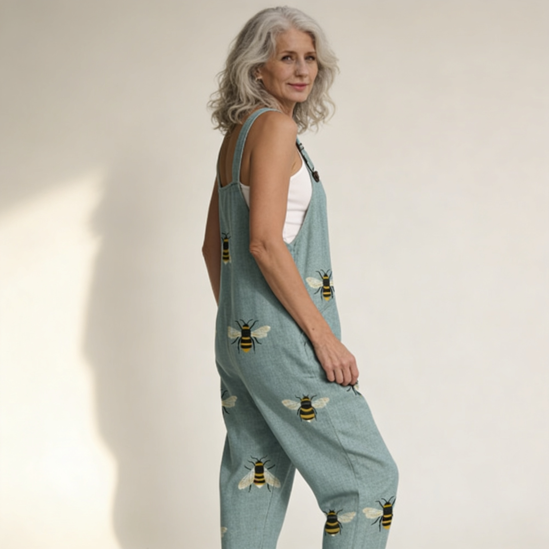 Maxime | Overol con motivo de abejas y naturaleza fresca