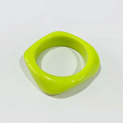 Pulsera cuadrada de acrílico colorido