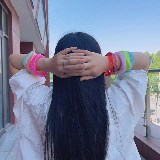 Pulsera cuadrada de acrílico colorido