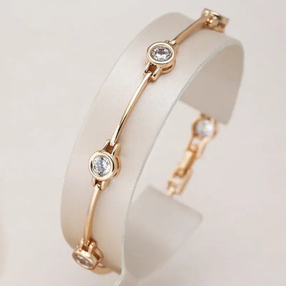 Pulsera elegante con zirconia en oro