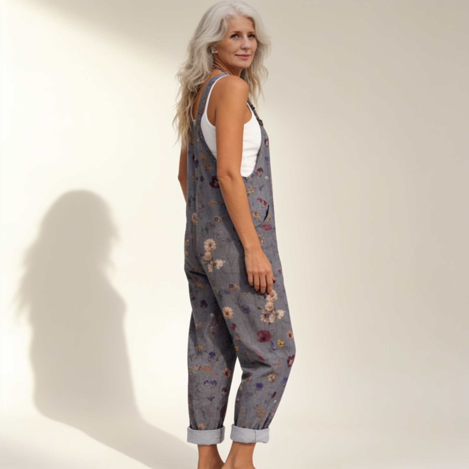 Rebecca | Overol con flores bohemias grises