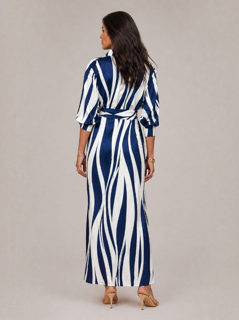 Cecilia Vestido cruzado con ondas en azul marino