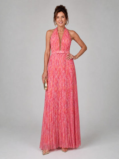 Itzel Vestido largo en rosa plisado