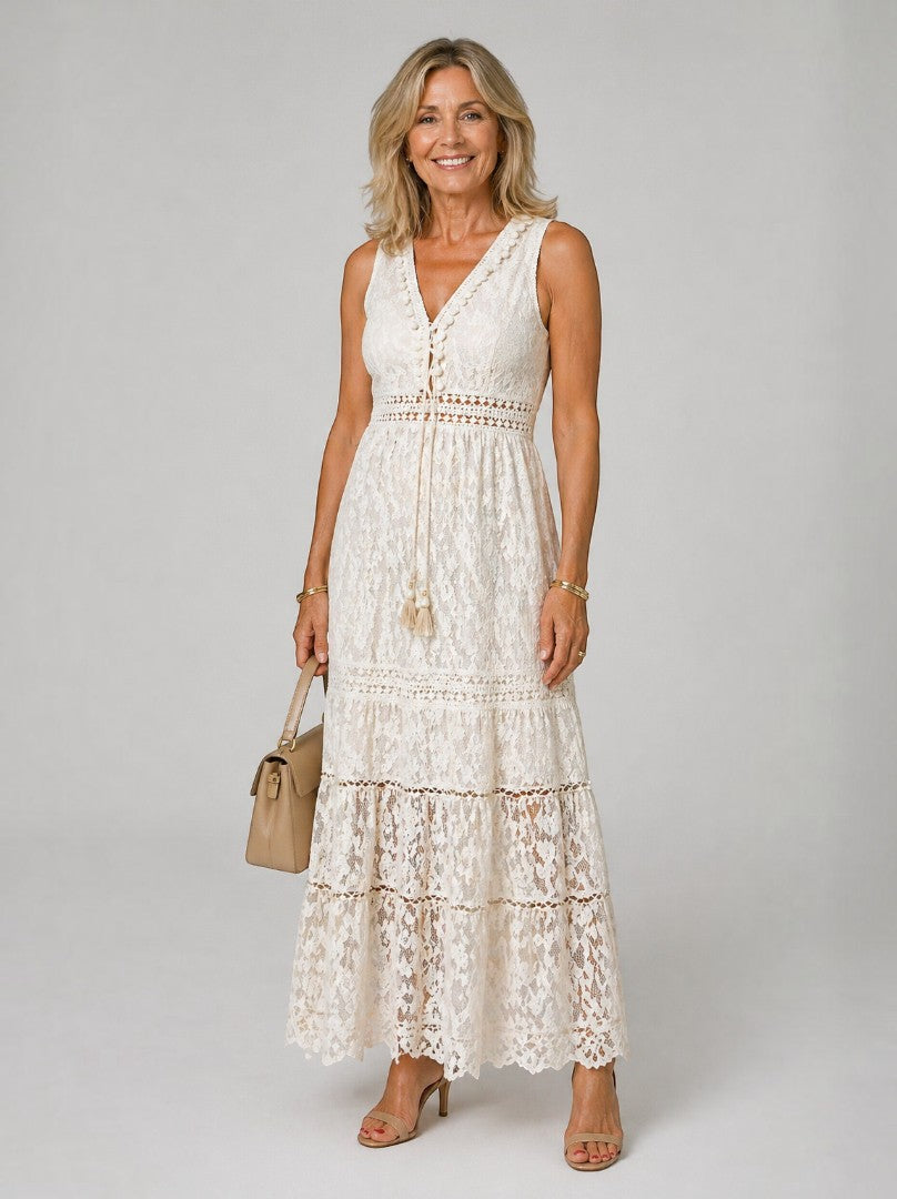 Citlali Vestido largo en crema con encaje