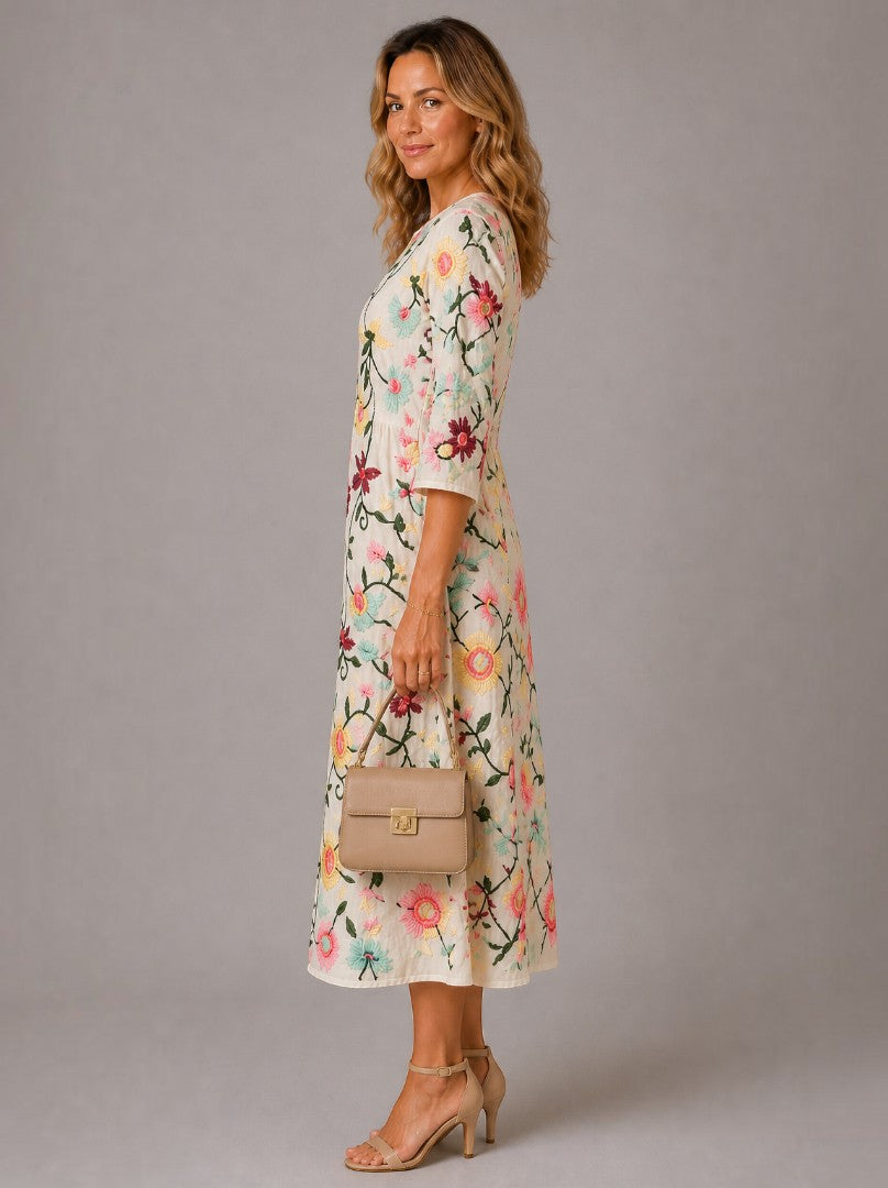 Dalia Vestido midi con flores bordadas