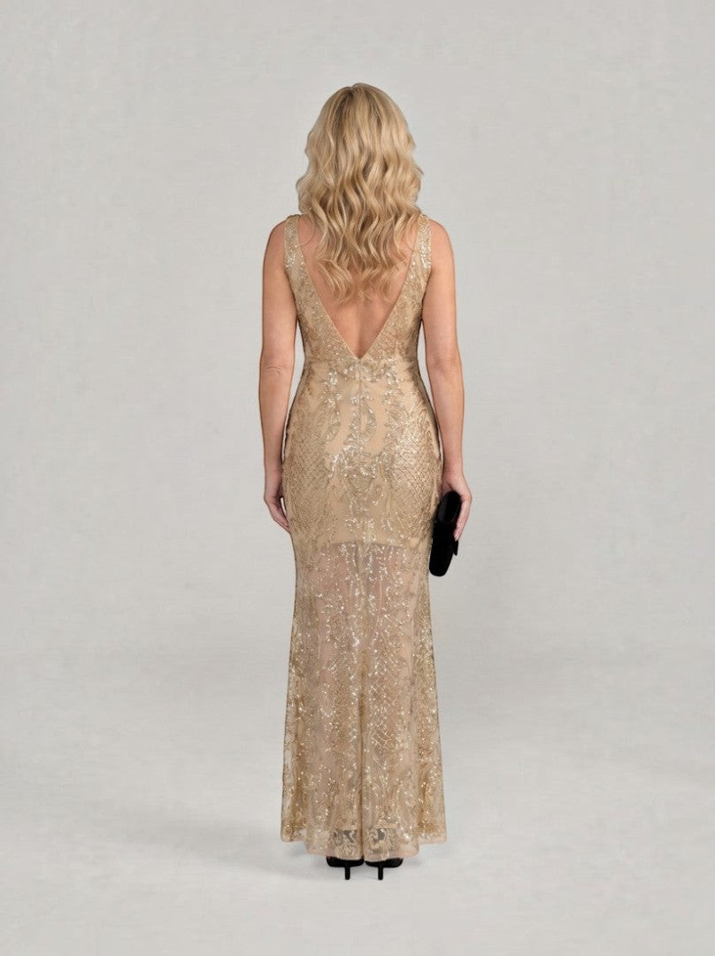Xóchitl Vestido largo en dorado con lentejuelas
