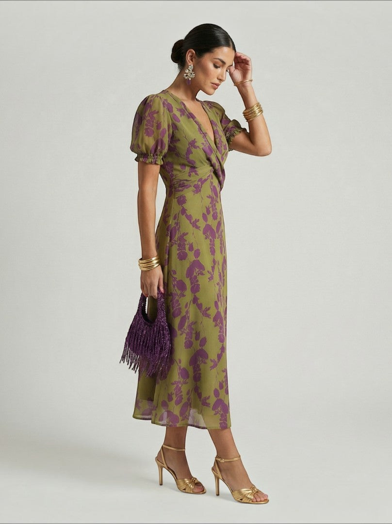 Aurora Vestido midi con enredaderas florales en olivo